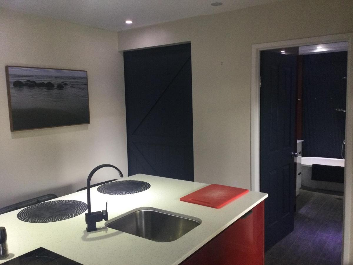 Southport-Dandar Apartment Gold Coast Exterior photo